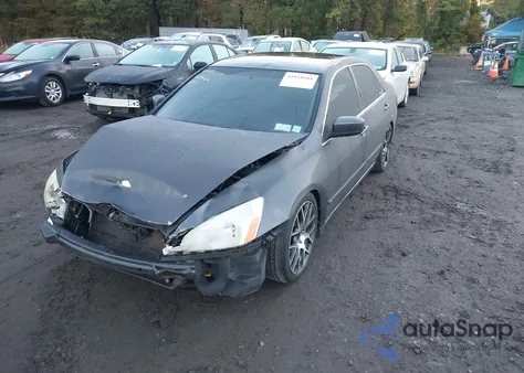 2006 Honda Accord 2.4 Lx z USA, uszkodzony, nr VIN 1HGCM56446A028056